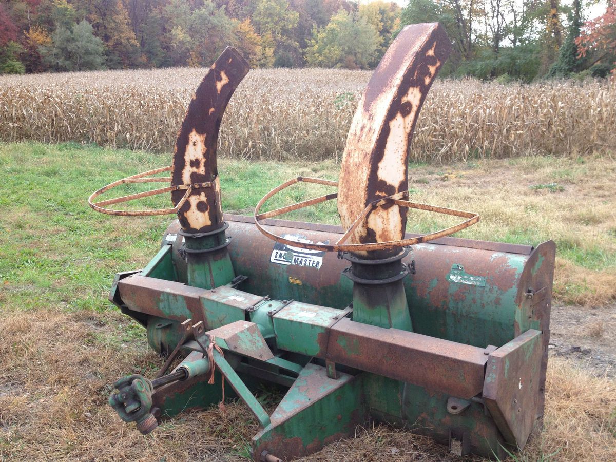 BADGER 8 FT 3 POINT SNOW BLOWER FOR TRACTOR VERY NICE LOW COST 