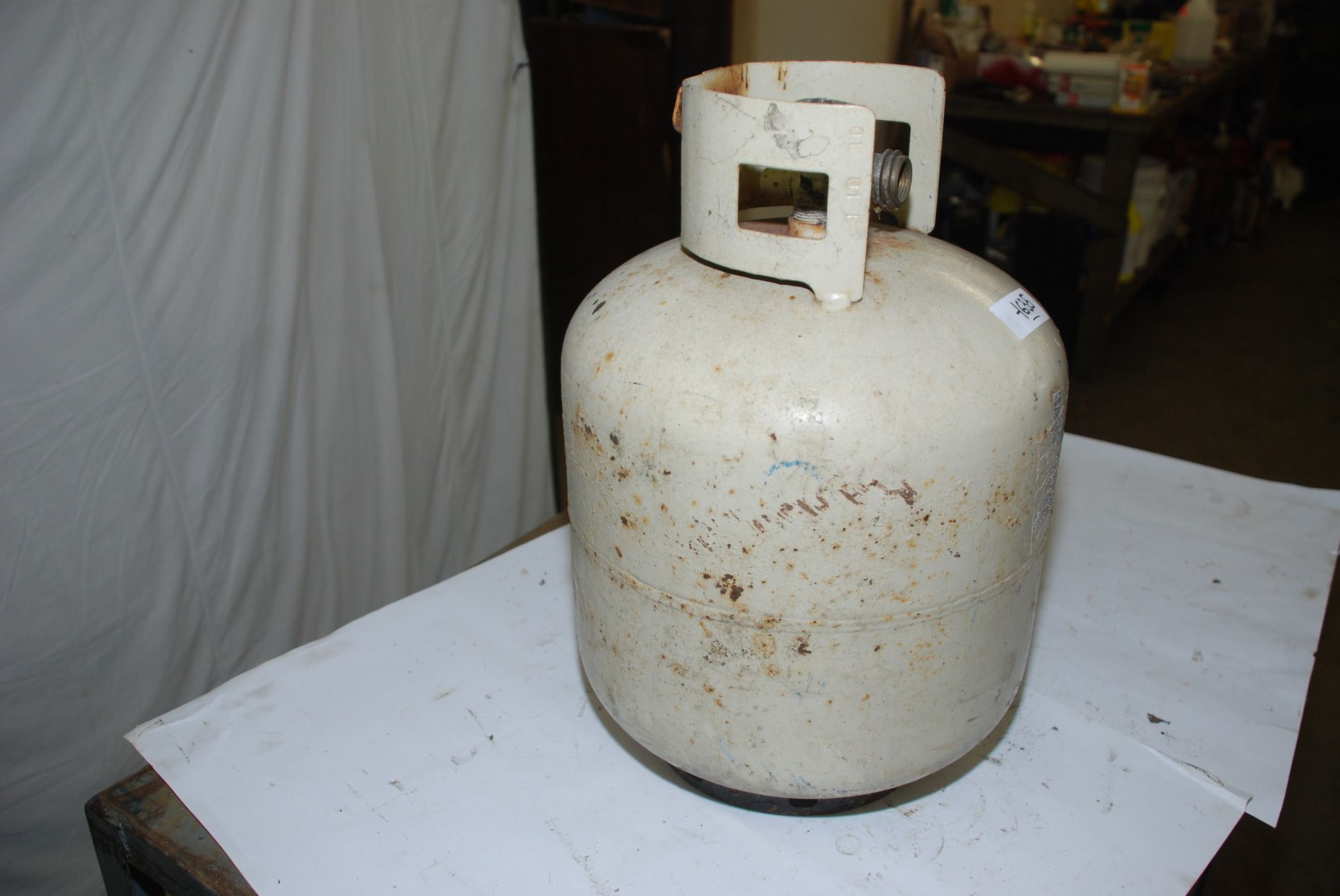 NO SHIP PROPANE TANK, CYLINDER FOR GRILL OR BARBEQUE INV=1635