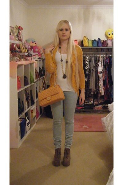    lita taupe jeffrey campbell boots light blue bardot jeans_400