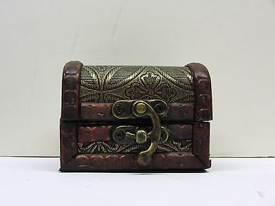 Small Antique Design WOODEN TREASURE CHEST BOX/Trinket Case