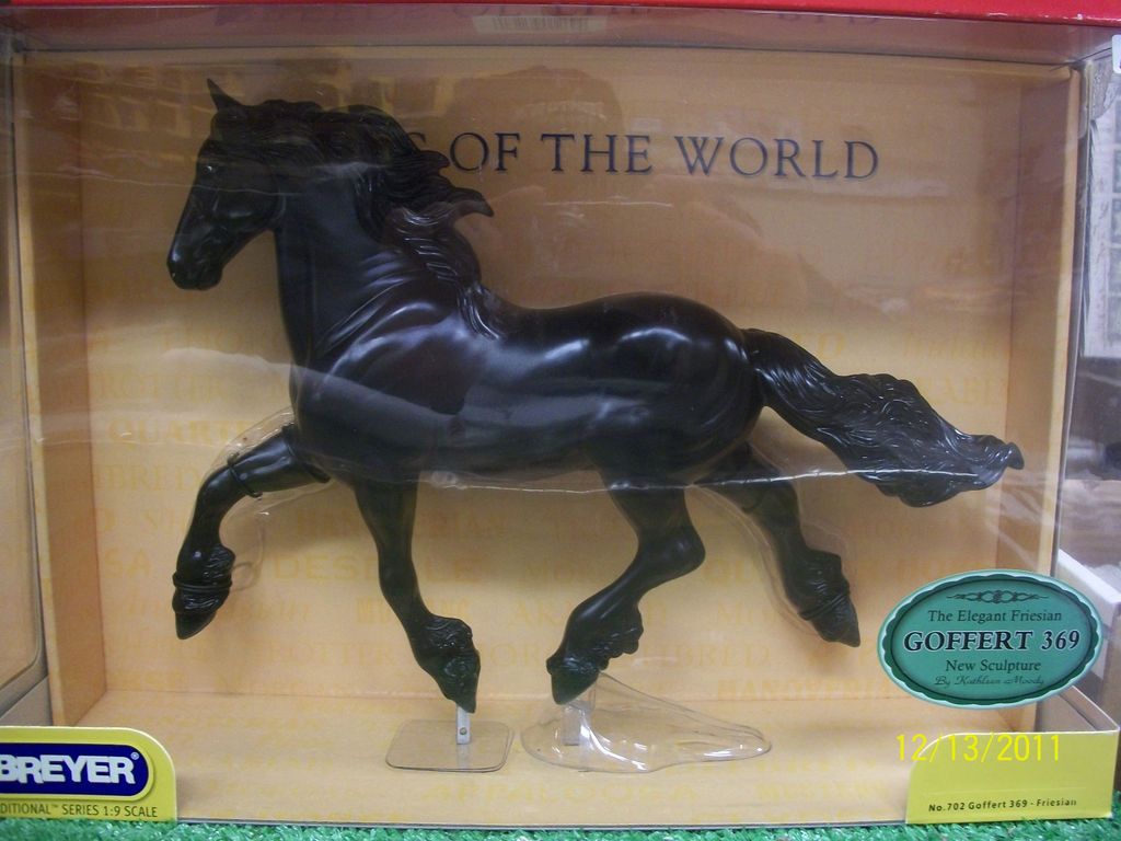 Breyer Goffert 369 The Elegant Friesian New in Box WOW # 702