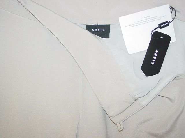 New AKRIS Greige Beige Silk Shantung Straight Trouser Pants 12