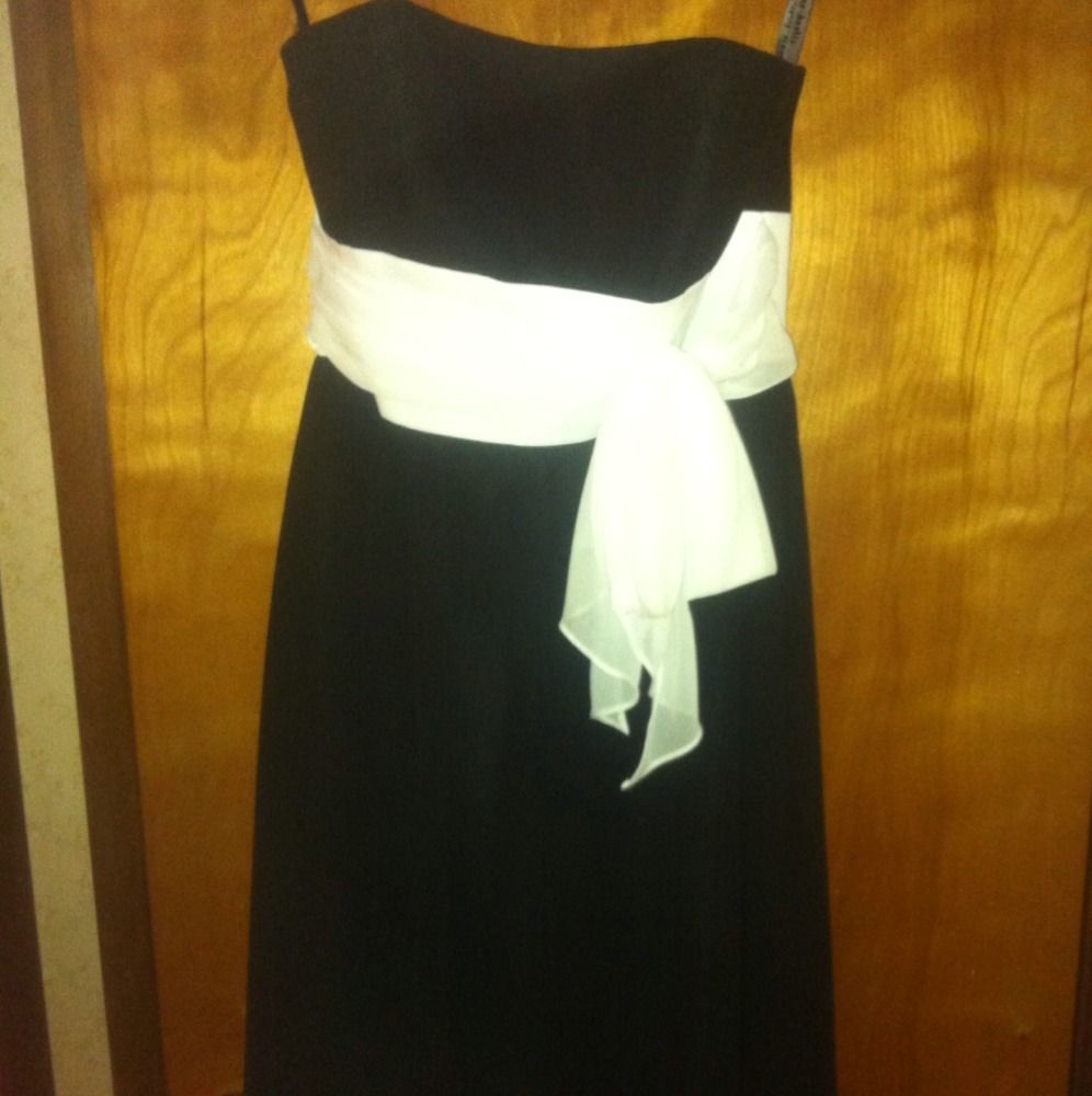 Alfred Angelo LBD Size 6 Super Flattering