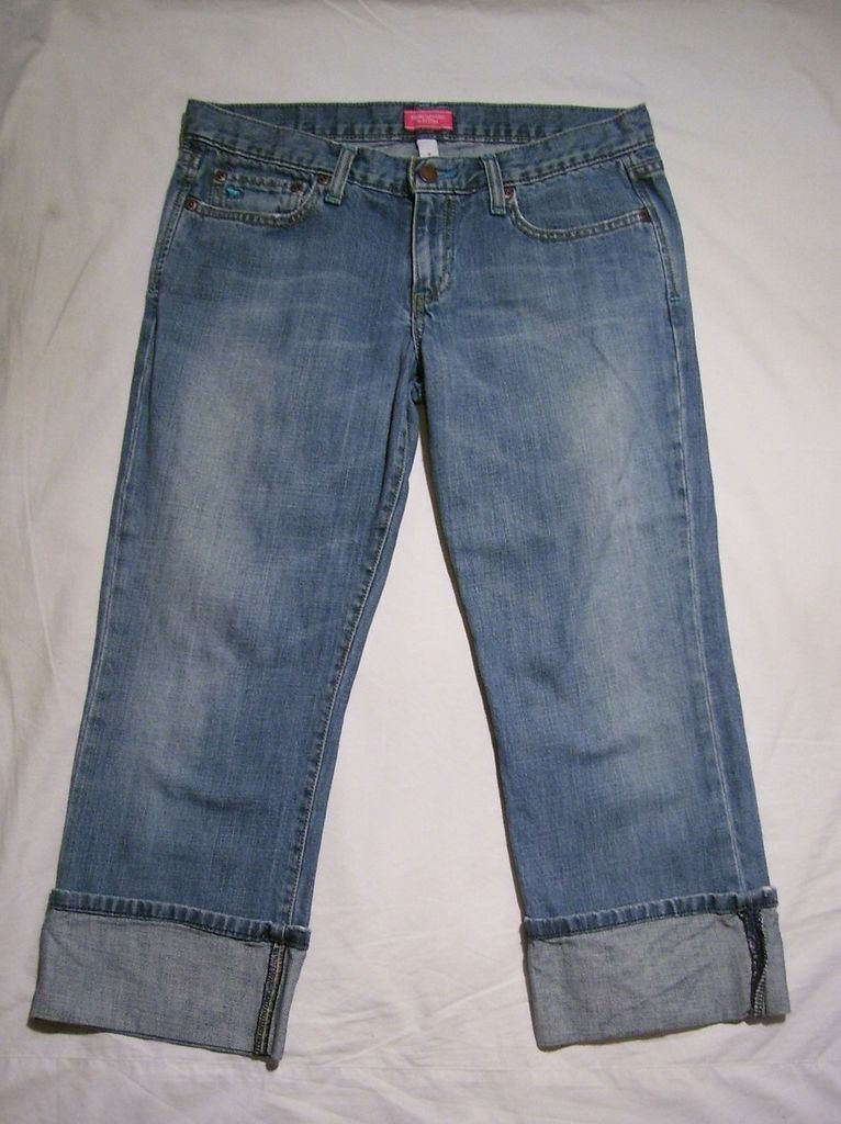 ABERCROMBIE & FITCH ♥ Womens CAPRI Blue Jeans ♥ Size 6 ♥