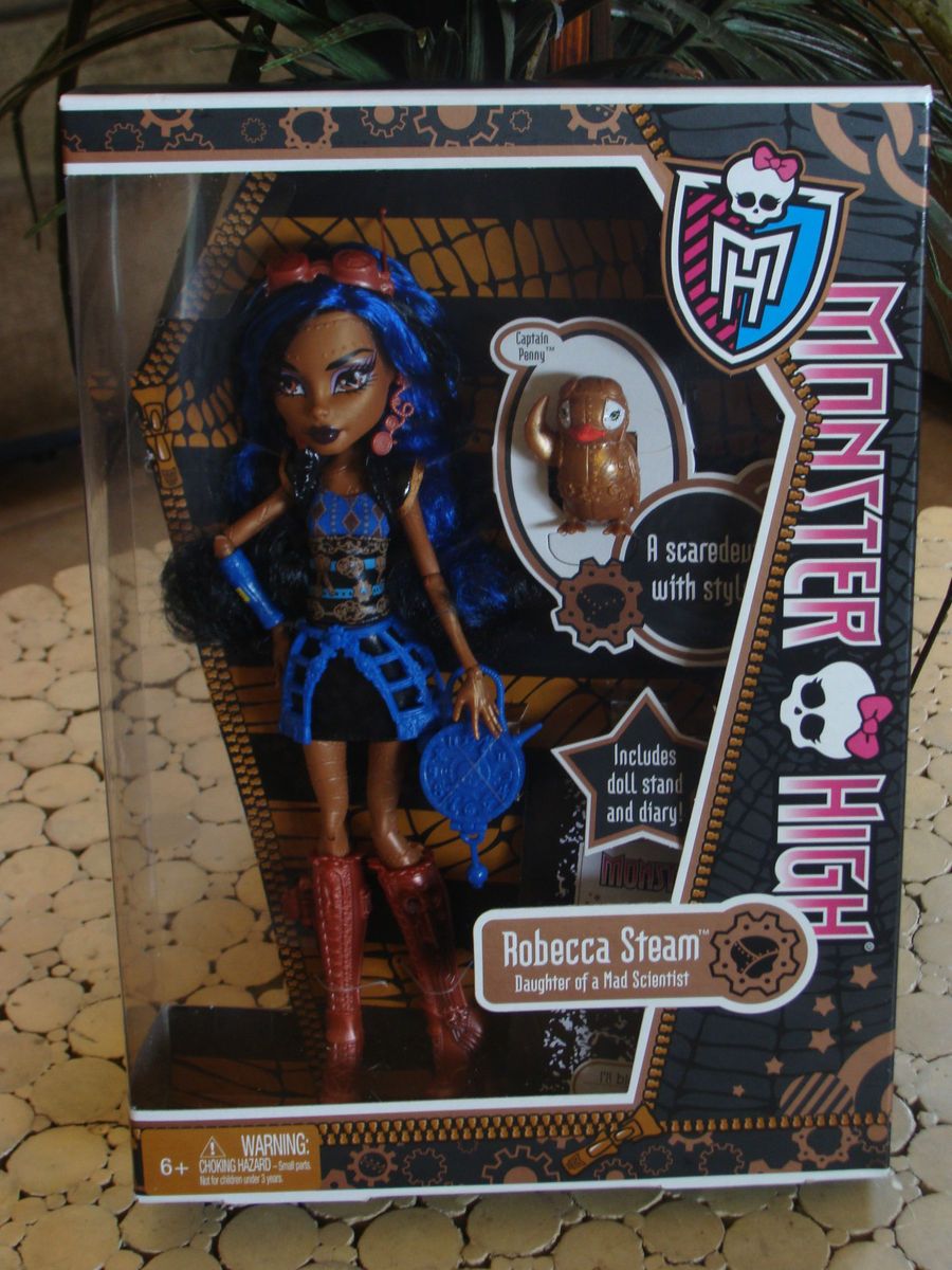 MONSTER HIGH GHOULS RULE ROBECCA STEAM NEW IN THE BOX REBECCA