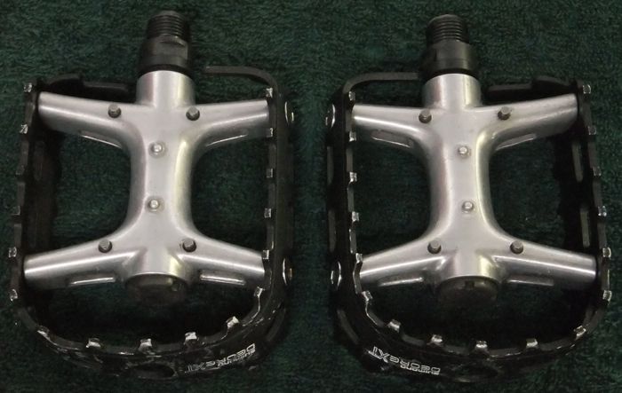 Shimano Deore XT PD M730 Mountain Platform Pedals