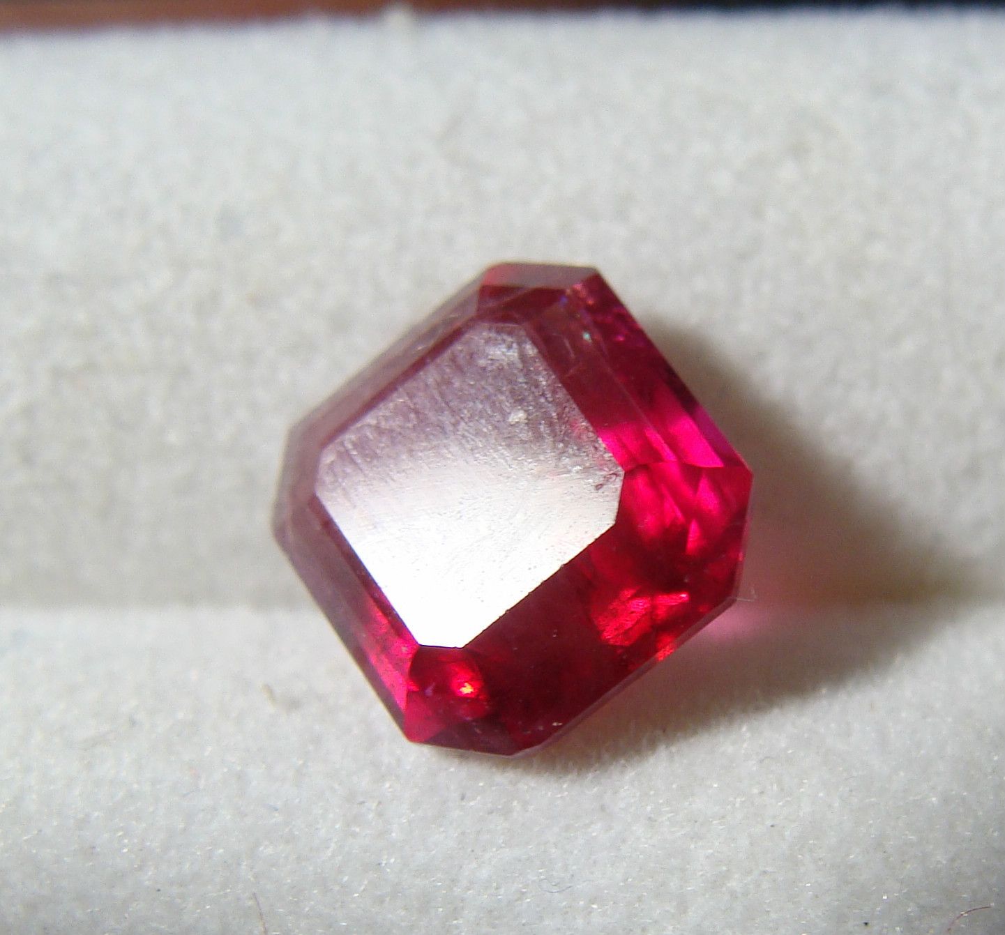 Very Large 1 42ct Red Beryl Emerald Bixbite Sq Emerald Cut Violet 