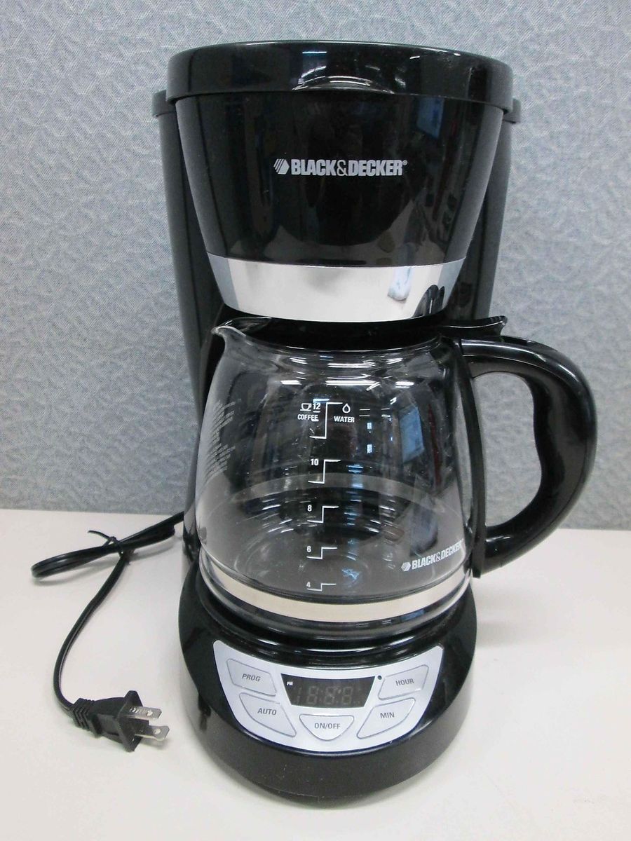 Black & Decker CM1050B 12 Cup Programmable Coffeemaker, Black