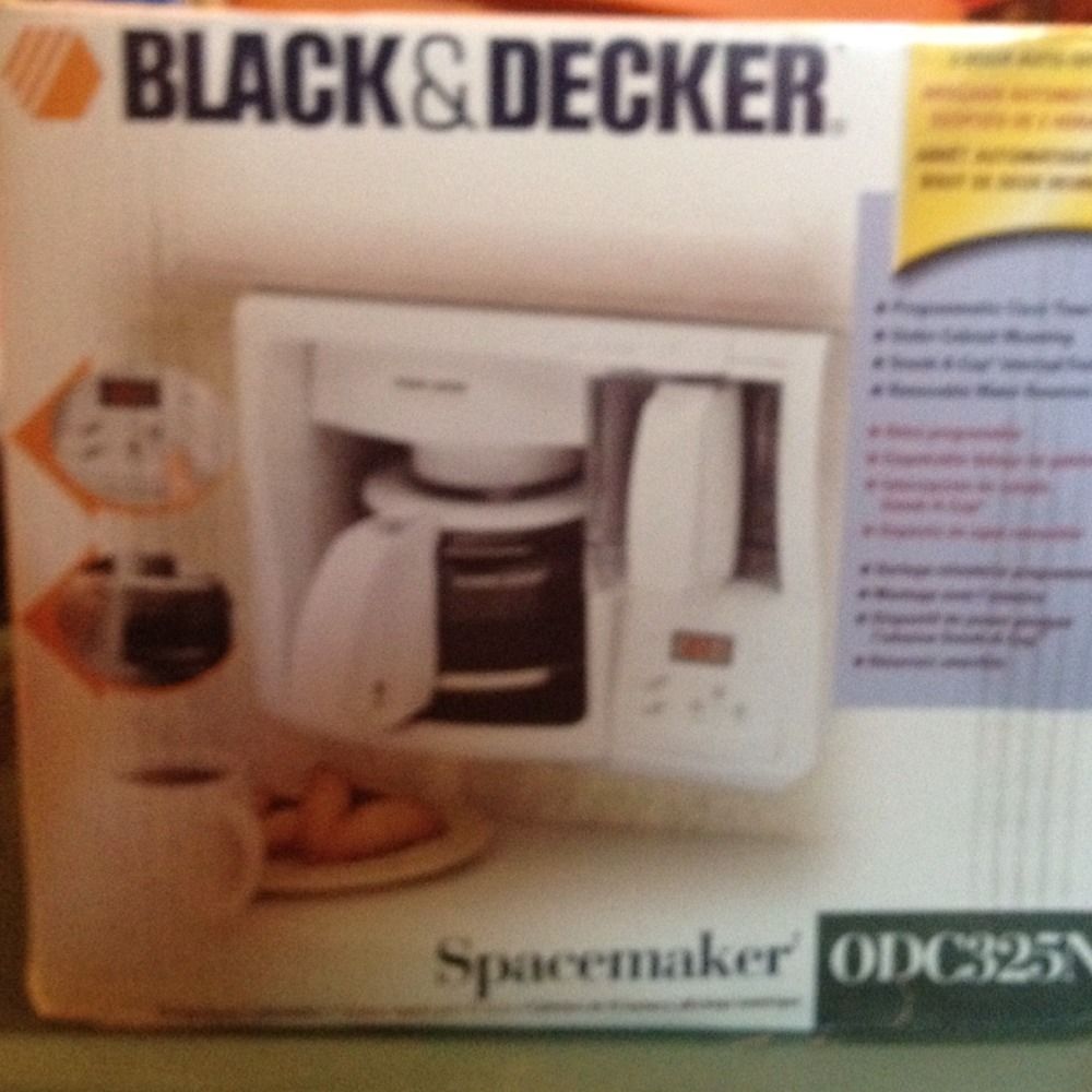 NEW Black Decker SpaceMaker Under Cabinet Mounted Coffee Maker