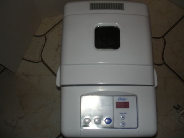 Oster Automatic Breadmaker Model 5814