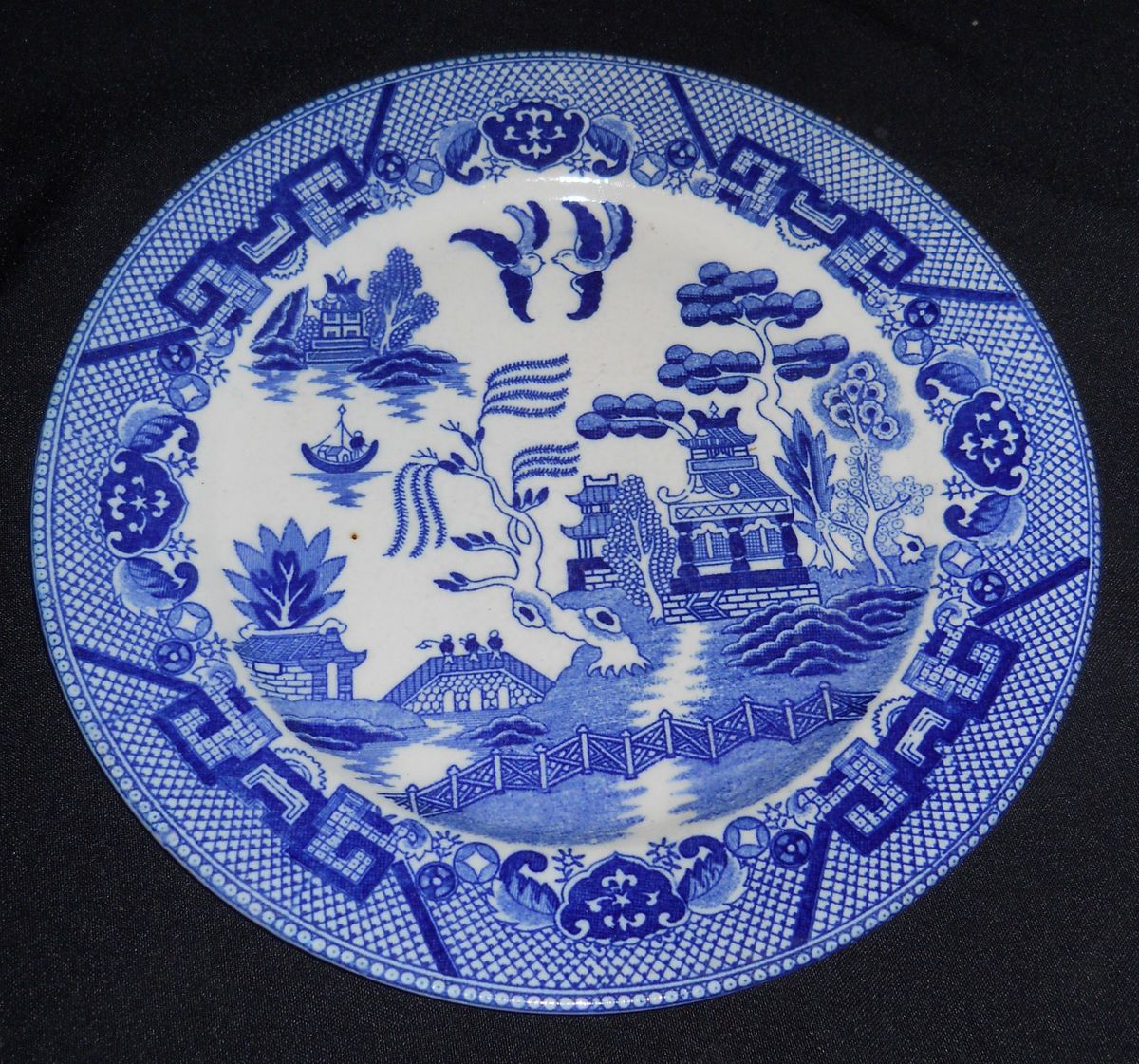 Vintage Blue Willow China * Dinner Plate * Japan