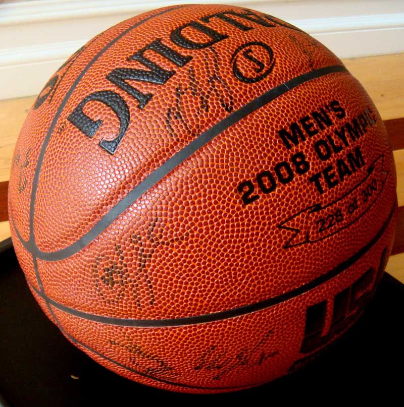 Team USA Olympic 2008 Signed Autographed Basketball Kobe Lebron Wade 