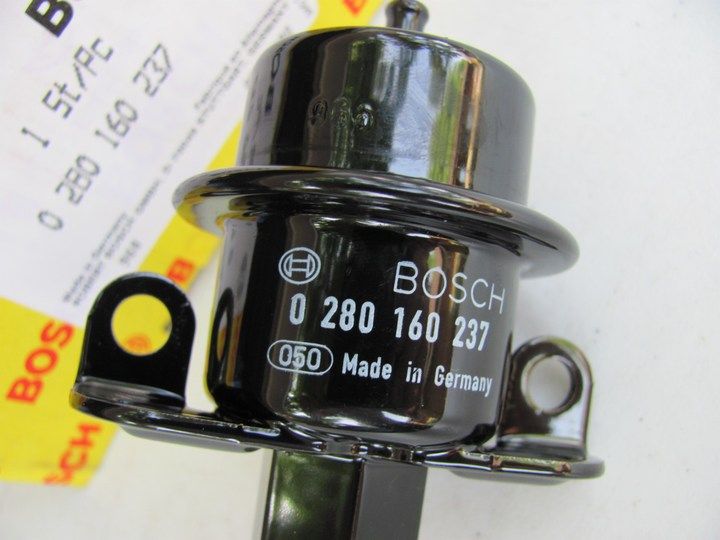 New Bosch 0280160237 Fuel Pressure Regulator FPR