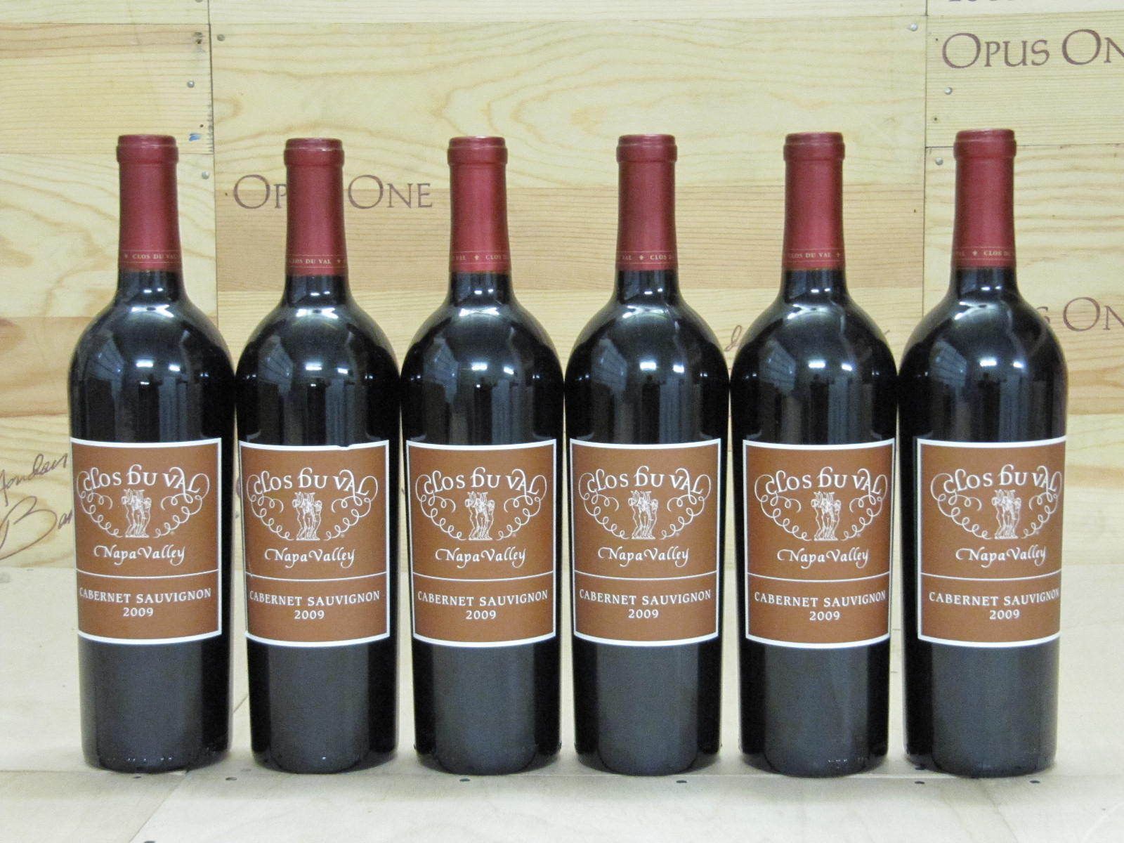 Bottles 2009 Clos Du Val Cabernet Sauvignon