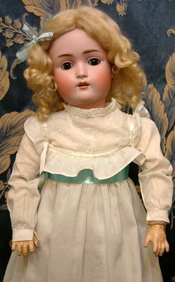 23 KESTNER 168 ANTIQUE DOLL IN HER ANTIQUE DRESS PERFECT HEAD