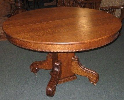 Antique Quartersawed Oak Dining Table, 48 Five Original Leaves.