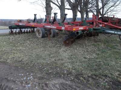 2002 Brillion Land Commander 16ft Tillage