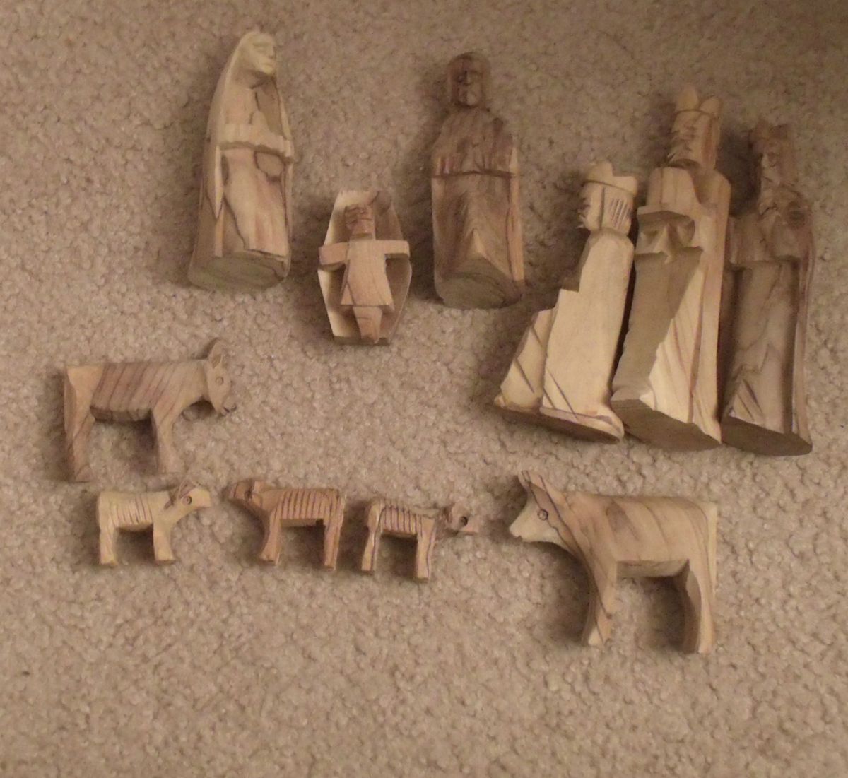 Nativity Set Carved Olive Wood Vintage Set of 11 Pcs