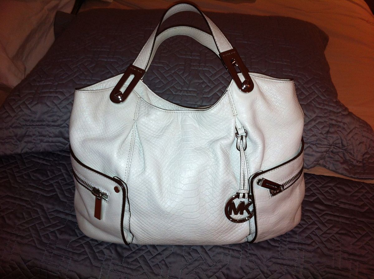 Michael Kors Brookton Large East West Tote Vanilla