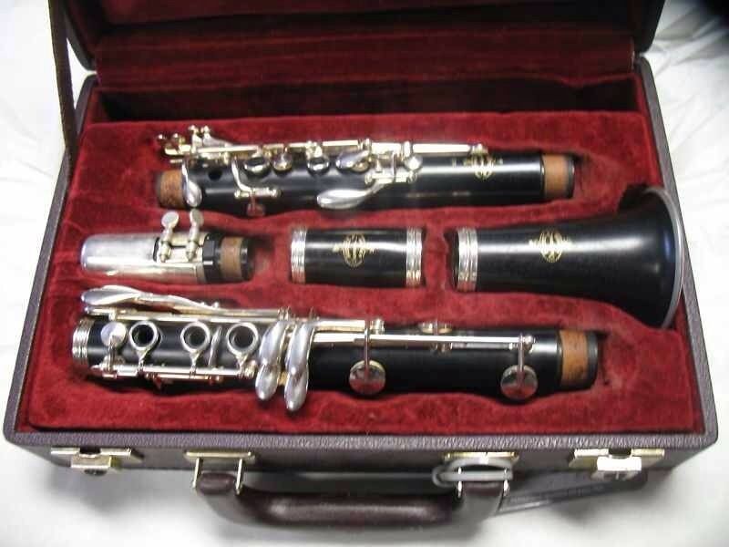  Buffet Crampon E11 Clarinet