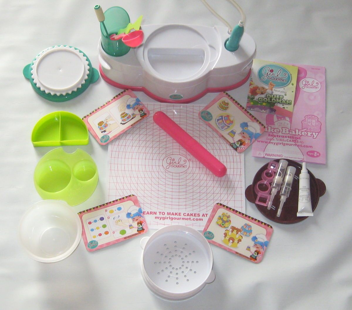 Girl Gourmet Cake Bakery Cake Decorating Set No Mixes by JAKKS