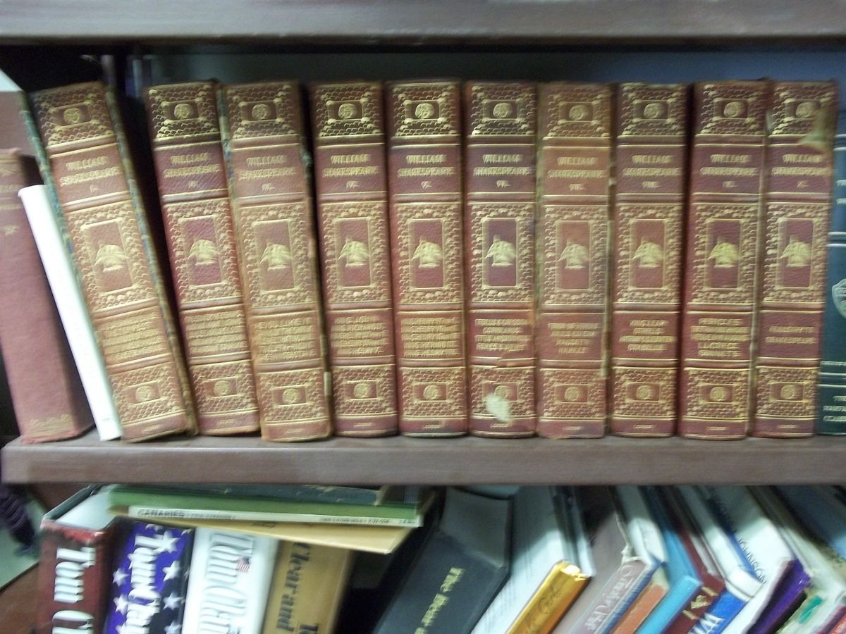 WILLIAM SHAKESPEARE 1880s 10 VOLUME SET LONDON 100+ ENGRAVINGS 