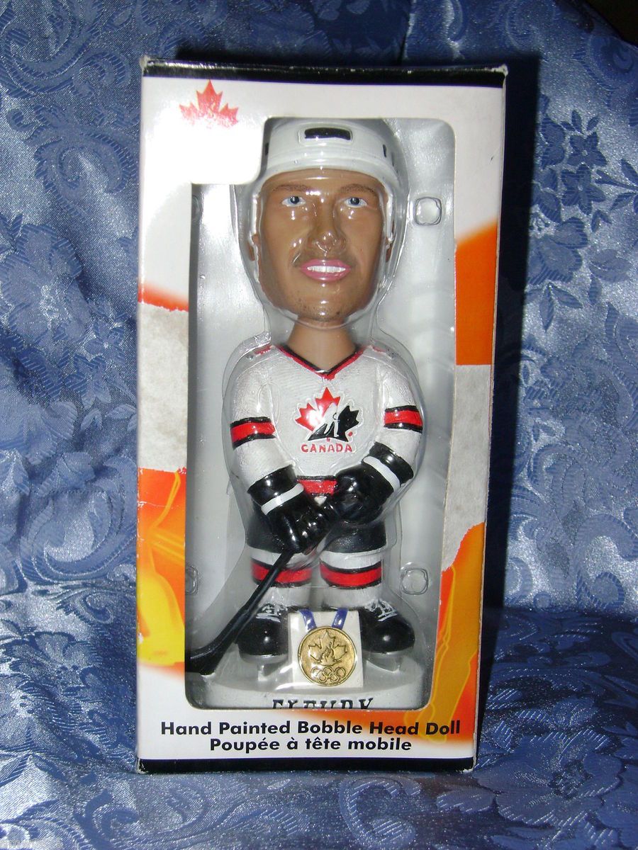 THEOREN FLEURY BOBBLE HEAD 2002 CANADA OLYMPIC HOCKEY GOLD SPORTS HAND 