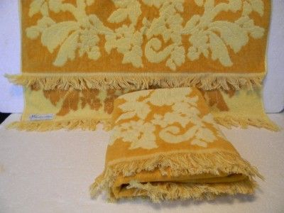 Vintage 2 Bath Towels Cannon Monticello All Cotton Unused Gold Yellow 