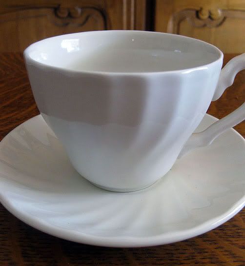 CHURCHILL CHELSEA WHITE SUGAR BOWL   CUPS SAUCERS