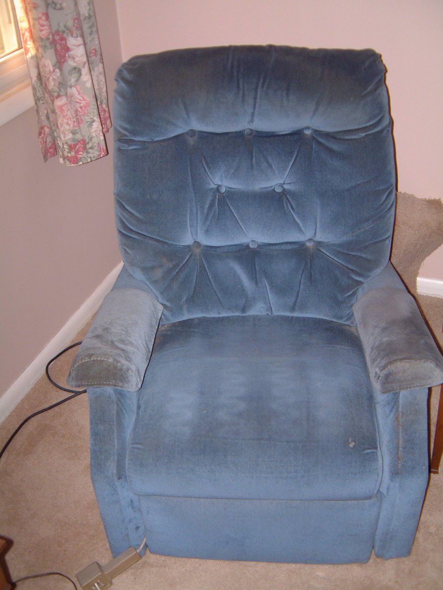 Electronic Power Chair Disabillity Recliner Very Good N R