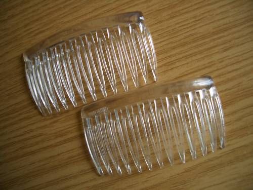  2 x Clear Side Combs Hair Slides Only 99P