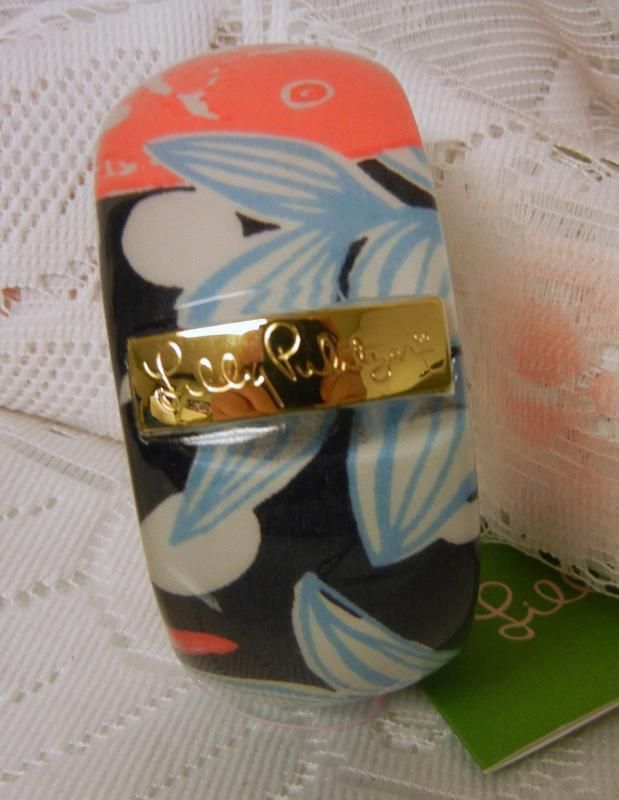 Spring New Clear Lucite Floral Cuff Bangle Bracelet Signed Lilly