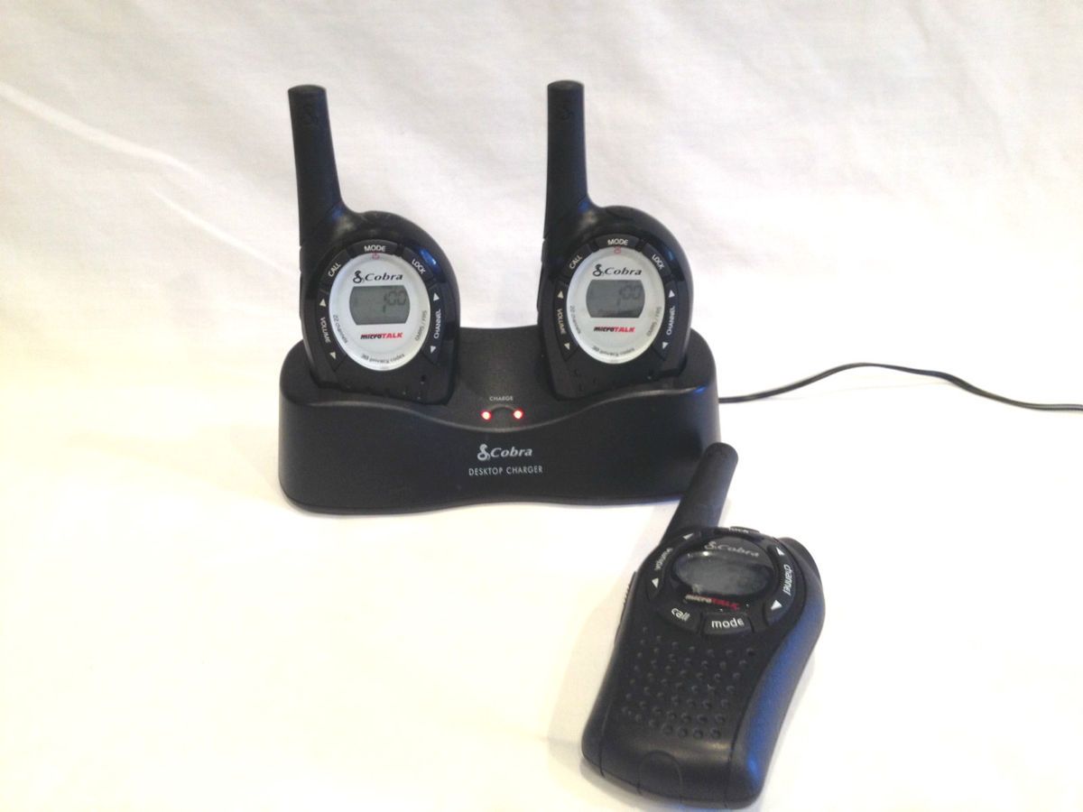 COBRA 2 WAY RADIOS WALKIE TALKIES CHARGER   2 PR245 & 1 PR240