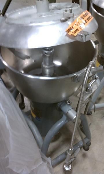 Hobart Vertical Chooper / Mixer Model no. VCM40 Two Speed (b)