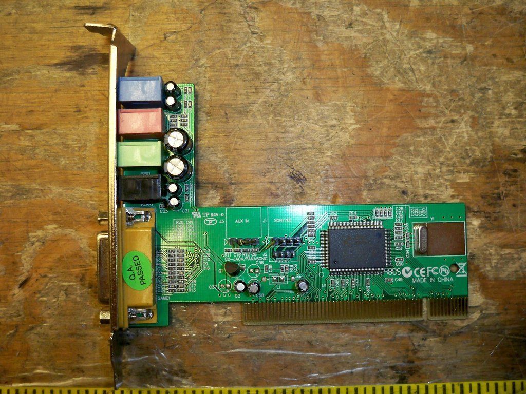  C Media CMI8738 4 Channel PCI Sound Card