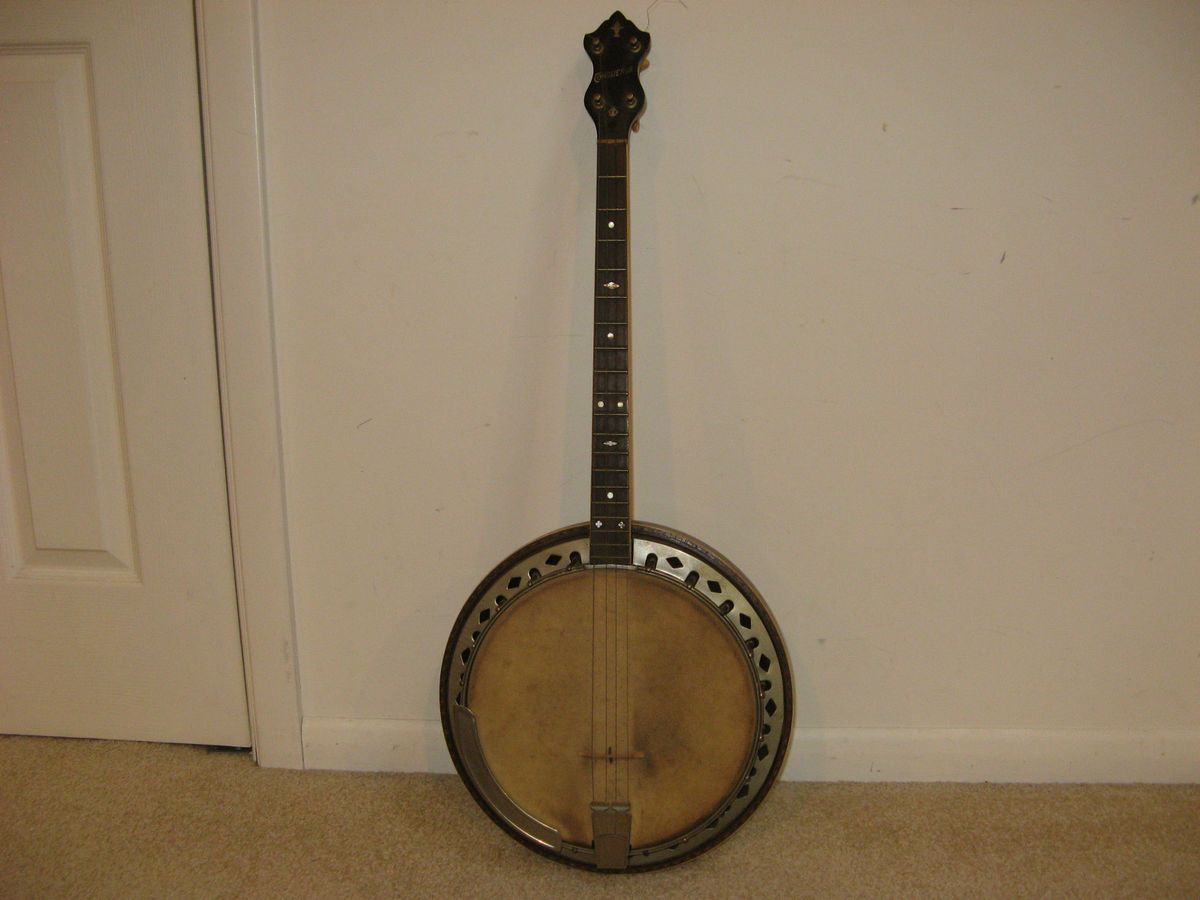 CONQUEROR 4 STRING VINTAGE BANJO 1926 1929 STROMBERG VOISINET CO. DIST