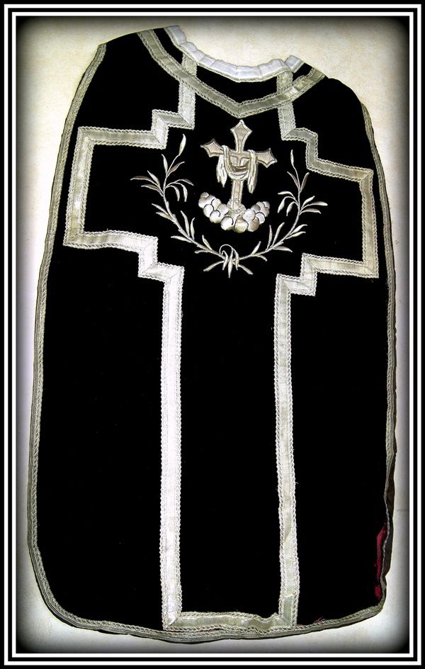 Ant Velvet Chasuble Vestment Embroidery Cross Anchor