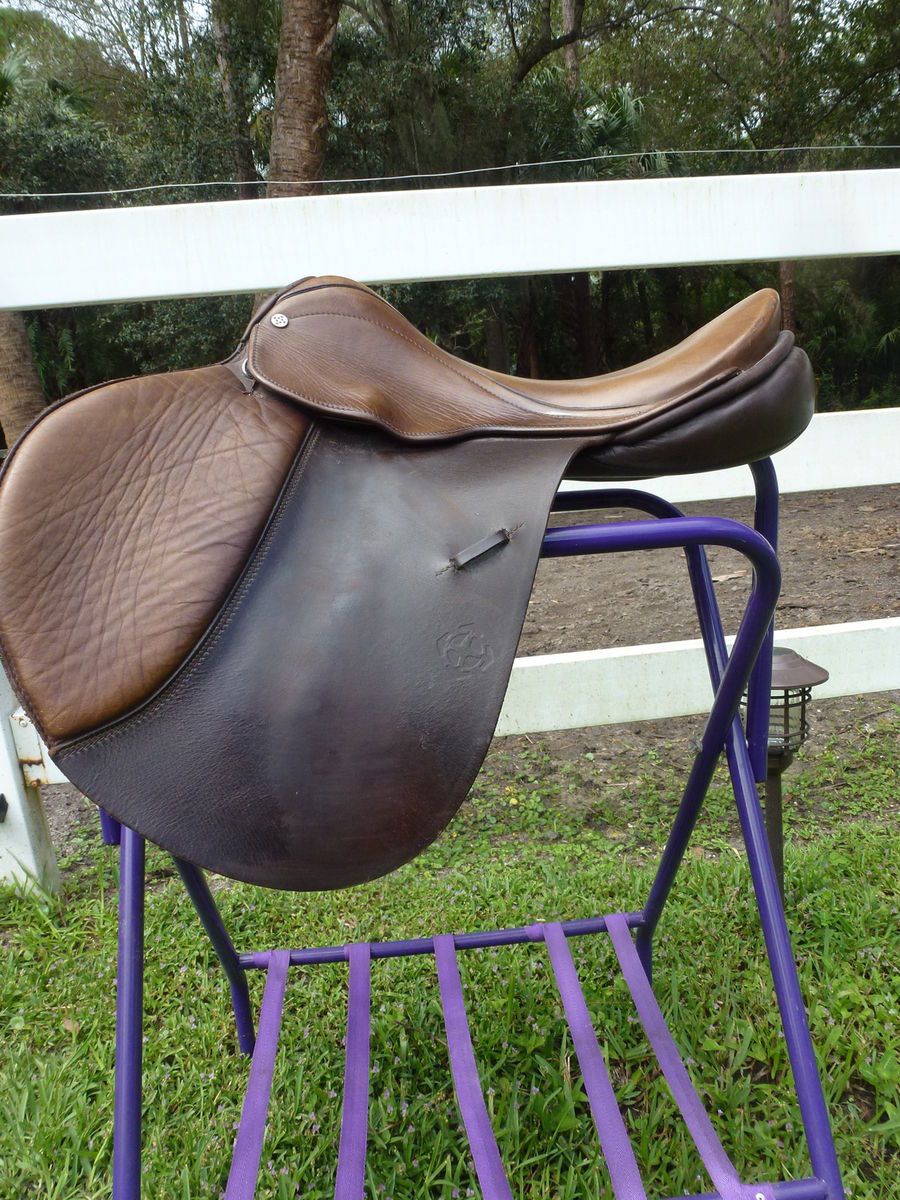 Courbette The Futura 16 5 inch Saddle