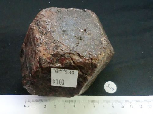 Garnet Almandine Broken Hill NSW 1 18kg J114