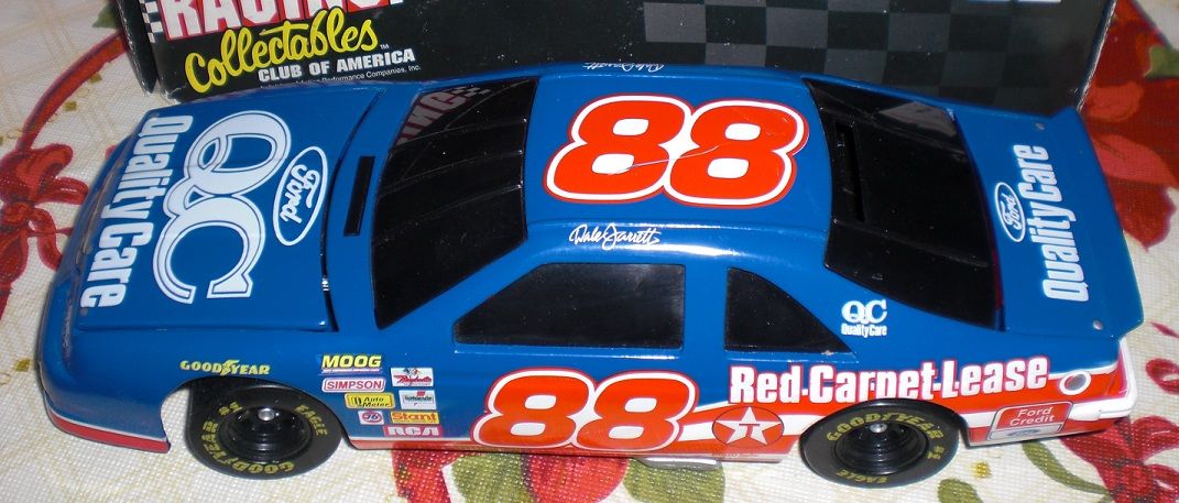 DALE JARRETT BANK   124 Scale Metal Stock Car   NASCAR