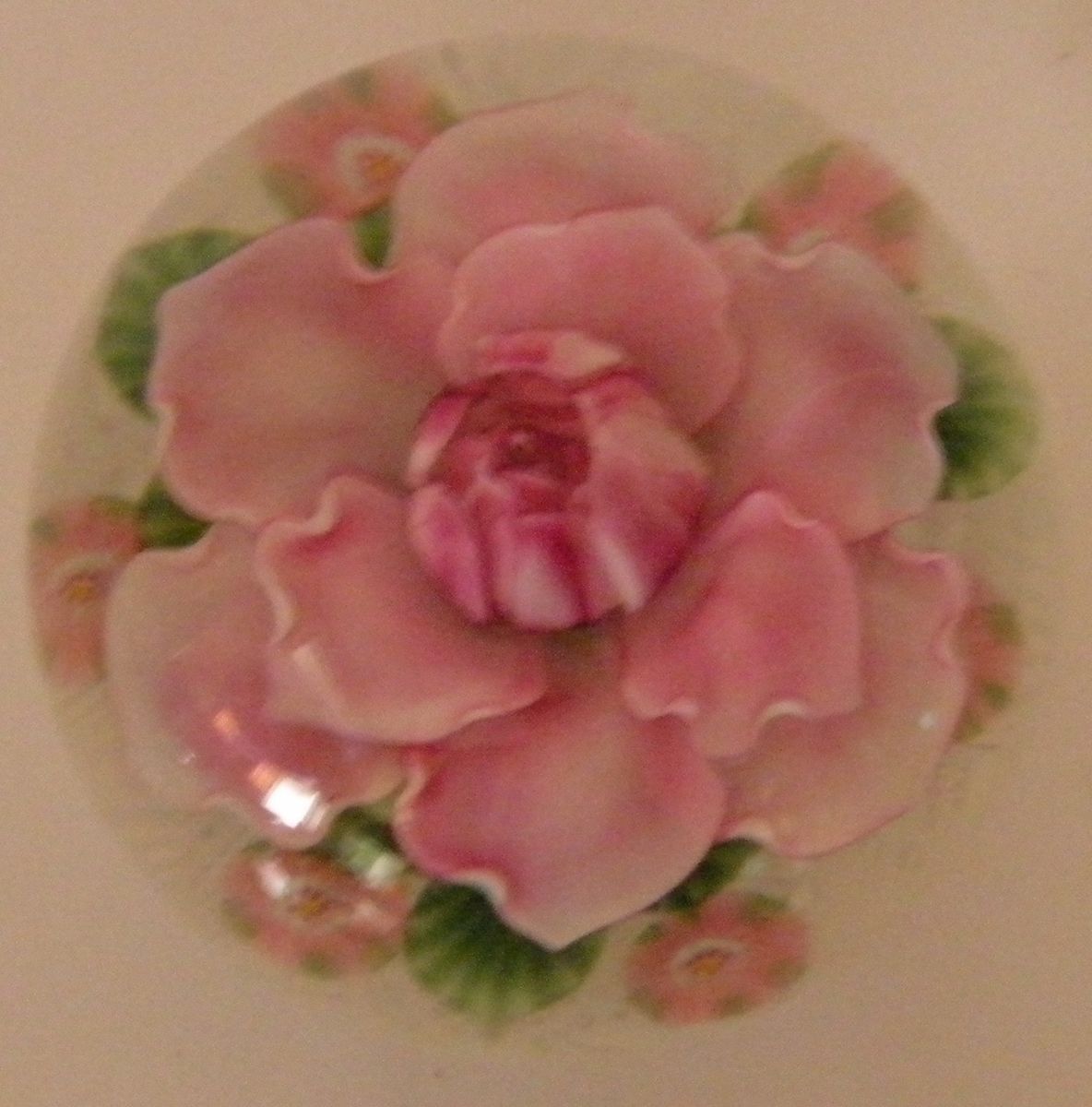 DANIEL SALAZAR LUNDBERG STUDIOS 2001 PINK WHITE ROSE PAPERWEIGHT