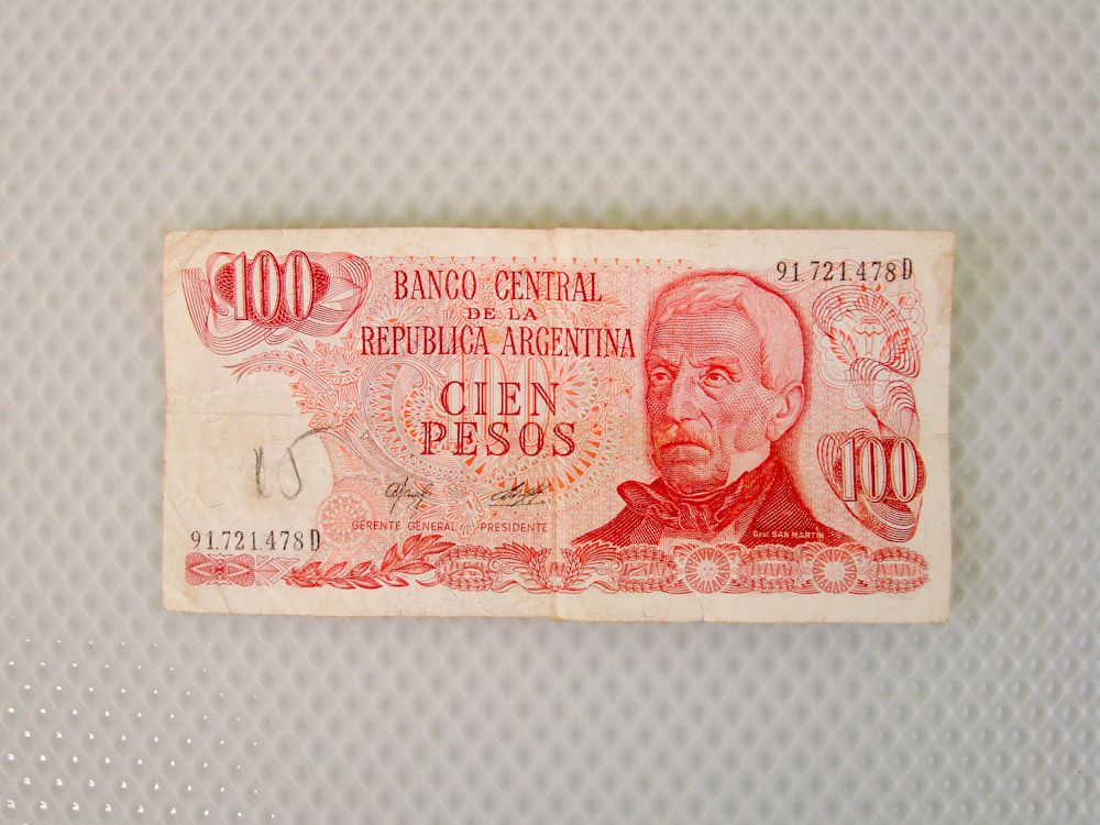 Vintage Argentina Cien Pesos $100 Bill Note Paper Money