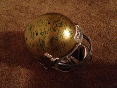 2012 NOTRE DAME FIGHTING IRISH TEAM SIGNED FULL SIZE HELMET #1 RANKED