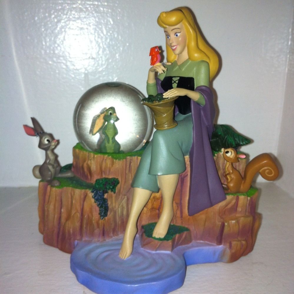  Sleeping Beauty Aurora Disney Princess Snowglobe Collectible