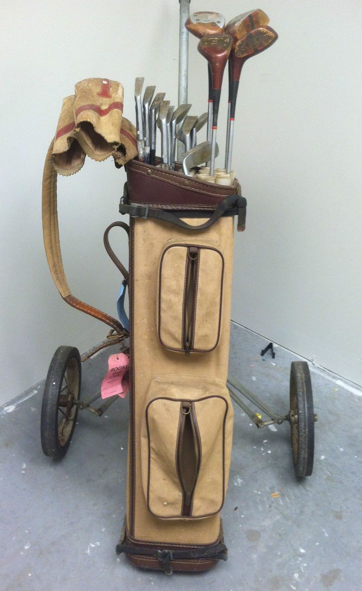  Set of Vintage J C Higgins Doug Ford Golf Clubs Bag Bag Cart