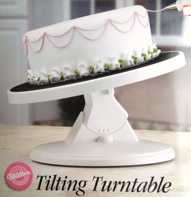 CAKE DECORATORS WILTON TILTING TURNTABLE *3 ANGLES* BRAND NEW