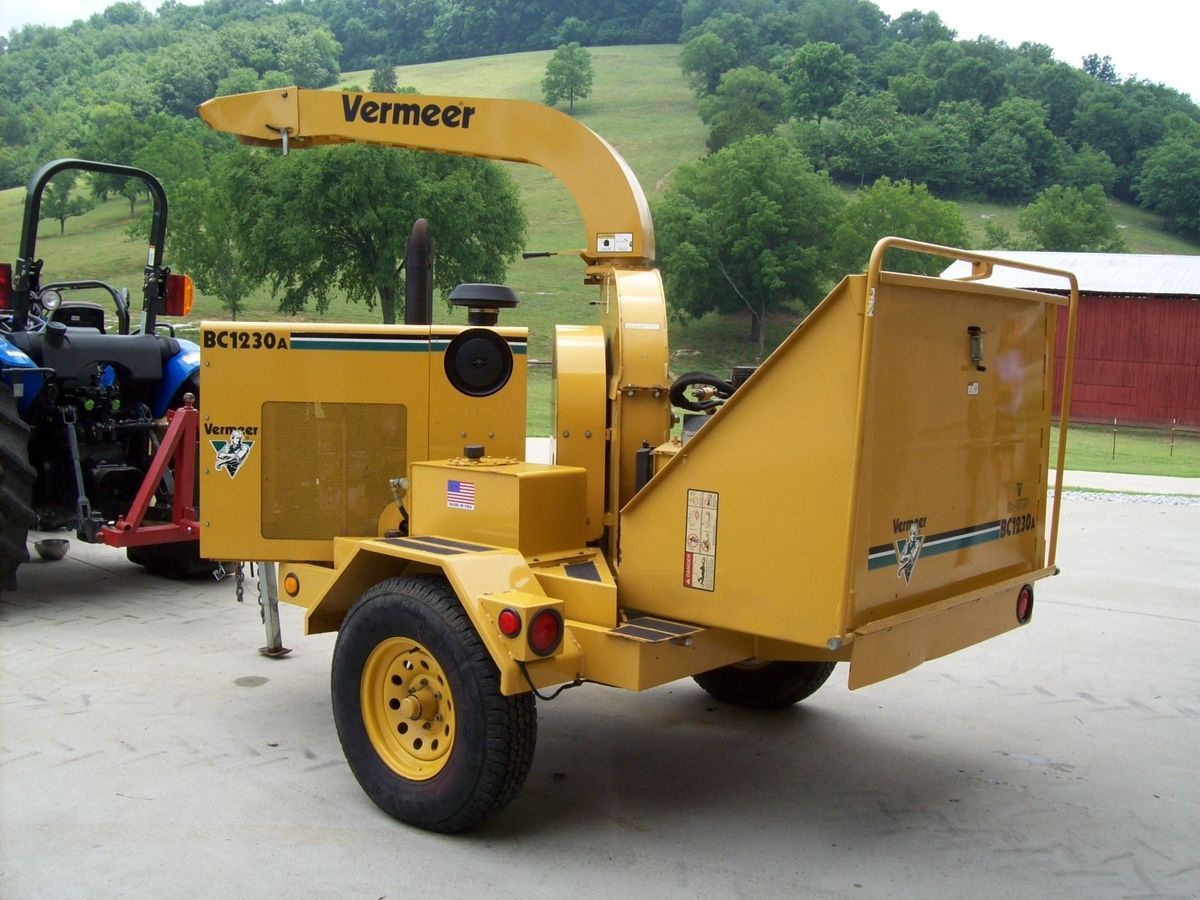  Vermeer Wood Chipper Model BC1230A