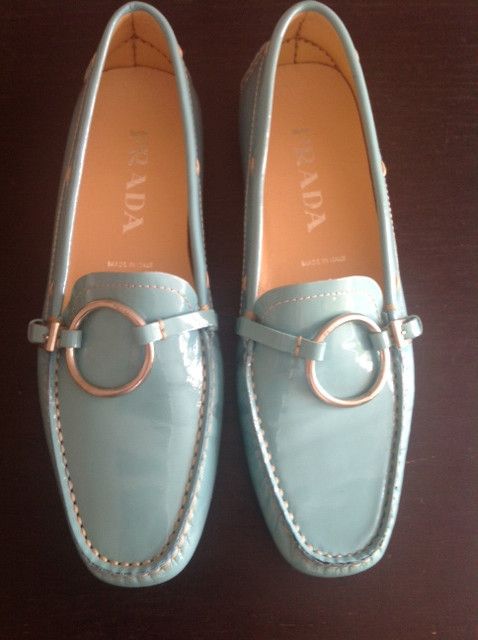 PRADA DOLA TURQUOISE Patent LEATHER Driving Shoes Loafers size 37 New