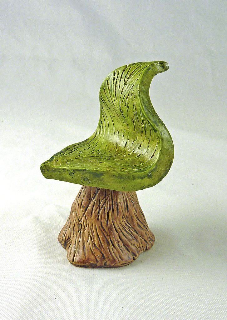 Dollhouse Miniature Fairy Garden Resin Leaf Chair