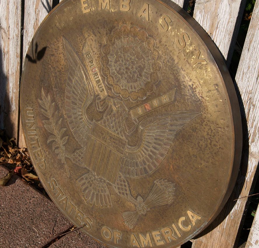 UNITED STATES OF AMERICA EMBASSY SEAL PLATE USA E PLURIBUS UNUM